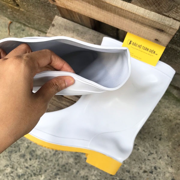 Ủng cao su đi mưa màu TRẮNG đế Vàng | Ủng bảo hộ lao động cho phòng sạch, thủy sản, thực phẩm