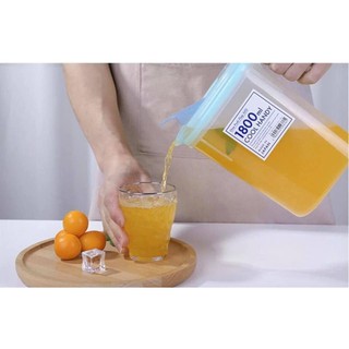 ca nhựa đựng nước 1800ML