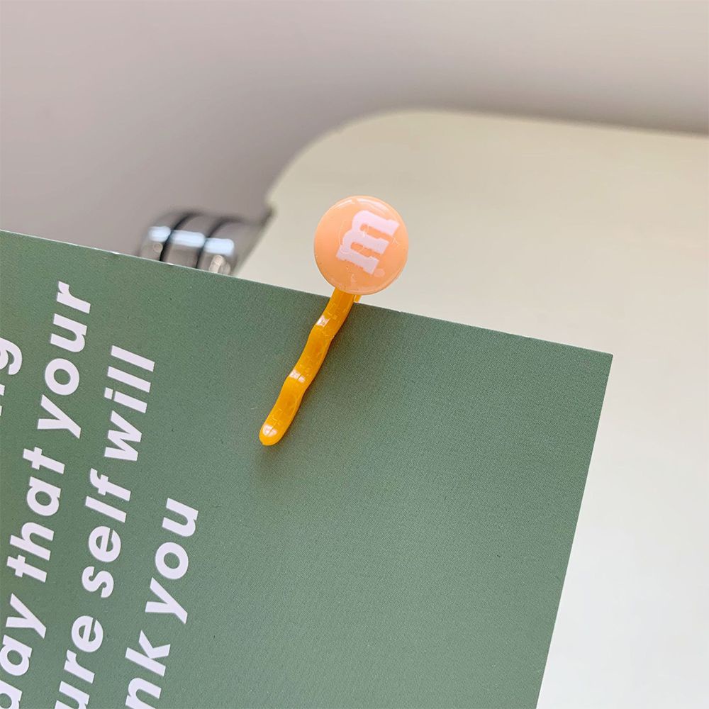 Kẹp tóc màu sắc ngọt ngào phong cách Hàn Quốc cho bé gái