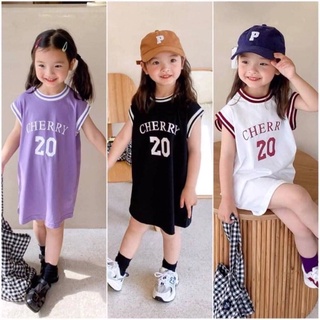 Set váy và bộ bé gái