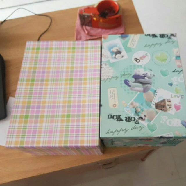 Hộp Chữ nhật đựng quà  size 20x30cm và hạt xốp trang trí : 120k | BigBuy360 - bigbuy360.vn