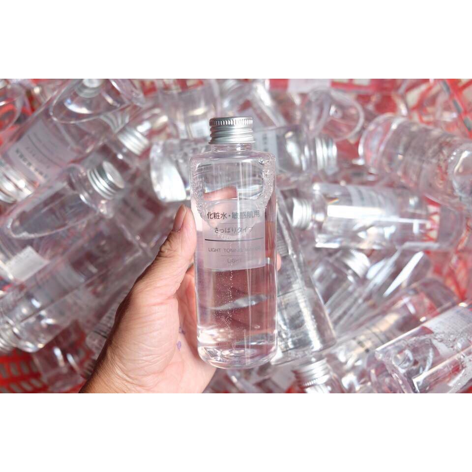 Nước hoa hồng Muji Light Toning Water 200ml