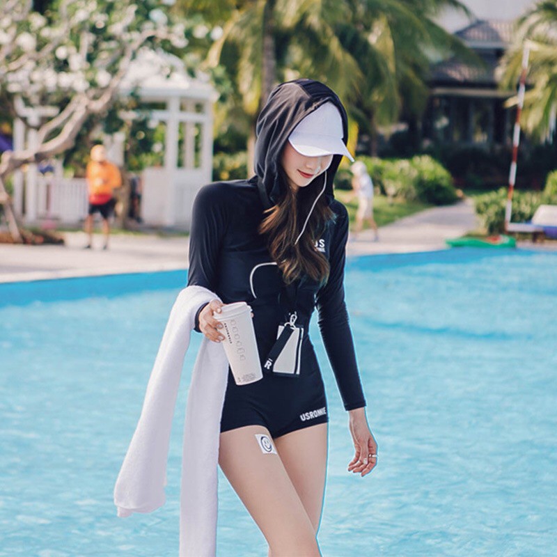 Bộ đồ bơi Bikini ❤️𝐊𝐄̀𝐌 𝐌𝐔́𝐓❤️ Áo dài tay có mũ cá tính 2360 | BigBuy360 - bigbuy360.vn