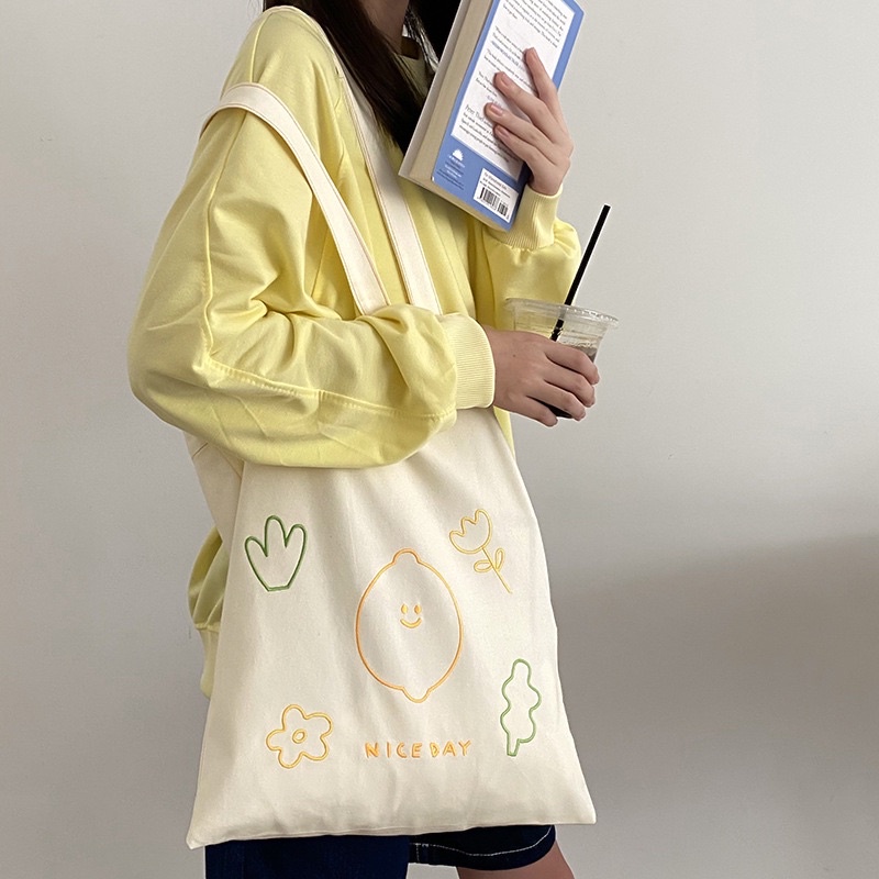 Túi tote họa tiết style Hàn quốc hình thêu(có sẵn)