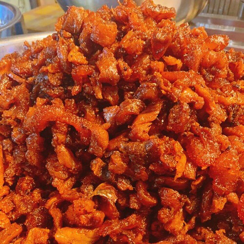THỊT BÒ KHÔ ƯỚT TỎI - BÒ GÂN ƯỚT TỎI - TATA FOOD - GÓI 100g | BigBuy360 - bigbuy360.vn