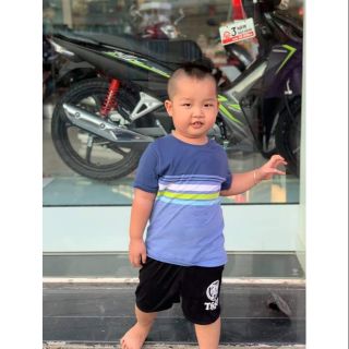Quần áo trẻ em