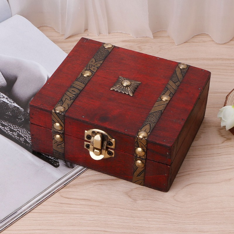 Hộp đựng đồ trang sức bằng gỗ phong cách retro