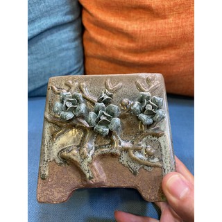 Chậu cây Gốm sứ màu cổ điển hoa nổi 3D