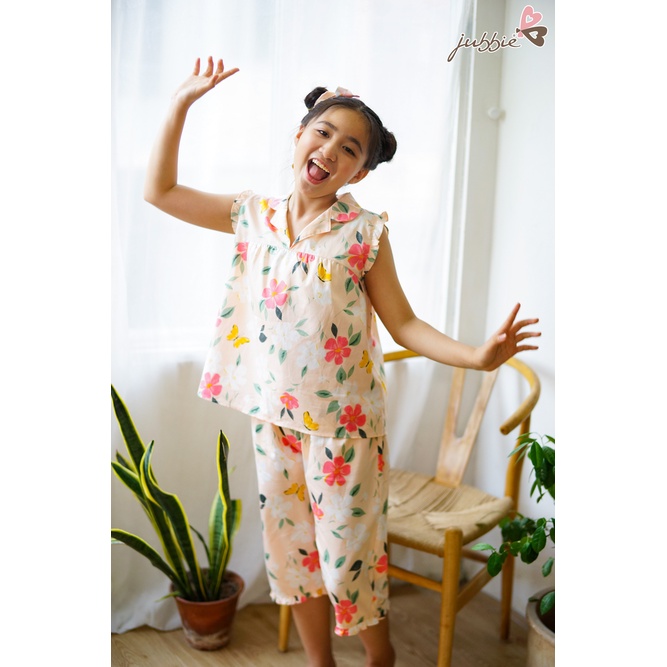 Đồ mặc nhà bộ lửng kate hoa bé gái jubbie 82002