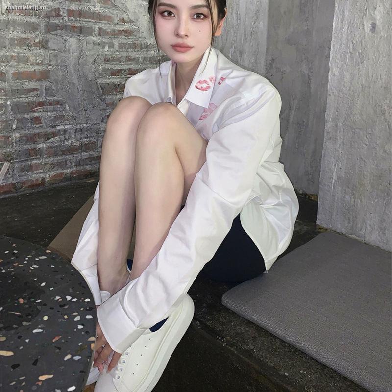 Áo sơ mi tay dài dáng rộng phong cách mùa thu thời trang cho nữ
