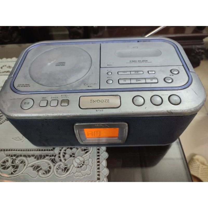 Đài Cassette Aiwa , chạy cd, băng, FM, AM