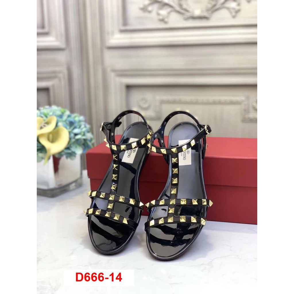 D666-14 Valentino sandal bệt siêu cấp