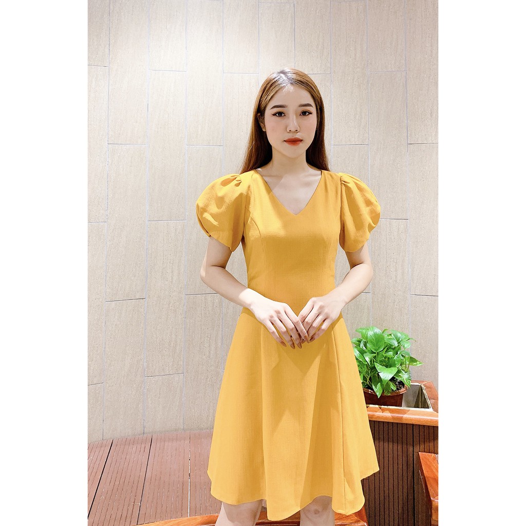 Đầm xòe ngắn tay cổ tim xẻ tay - 20Again - DEA0466 | BigBuy360 - bigbuy360.vn