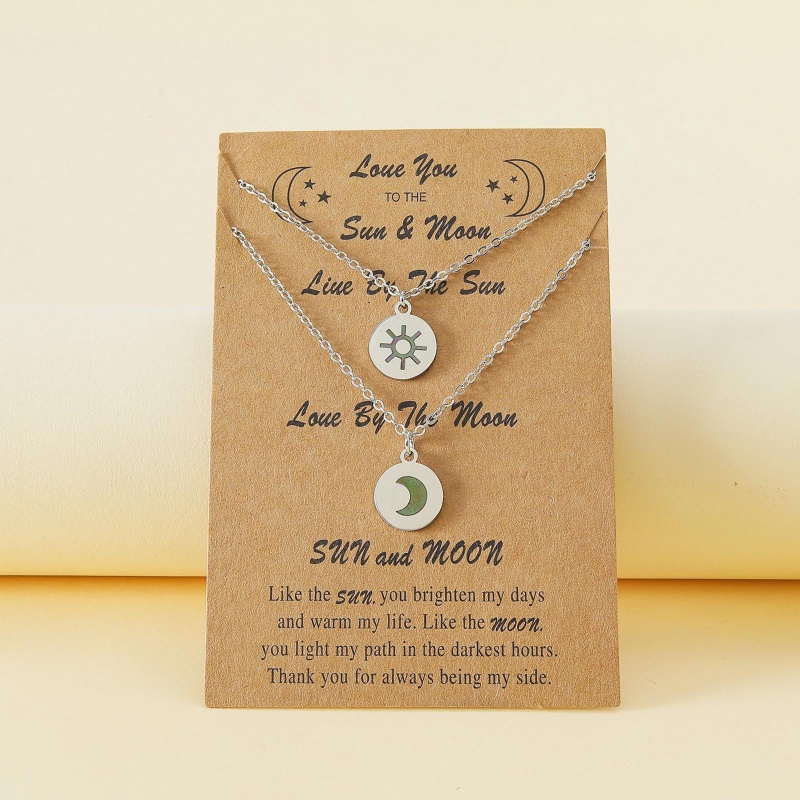 Vòng cổ Tình Bạn Mặt Trăng Và Mặt Trời Bằng Thép Không Gỉ