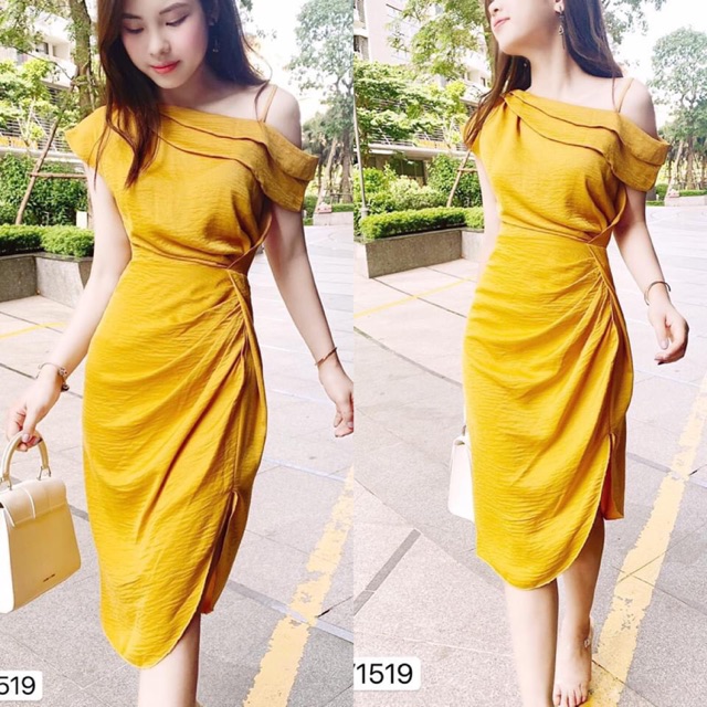 Váy vàng hot hit dự tiệc