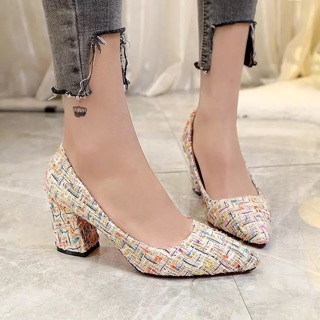 Giày cao gót đế vuông quảng châu