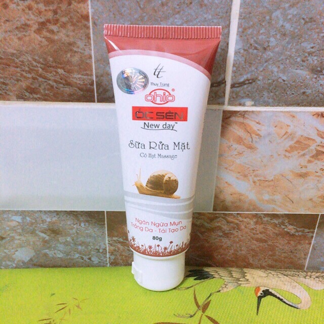 Sữa rửa mặt Ohio ngừa mụn - trắng da 80g