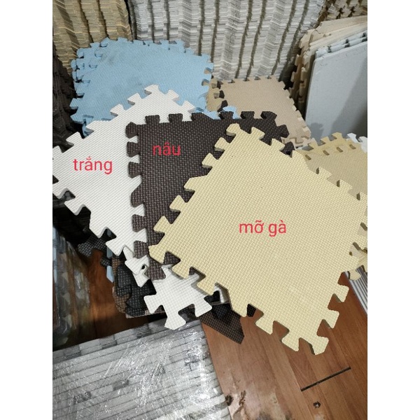 Thảm xốp lót sàn ko mùi 30x30cm có lỗi nhỏ giao màu ngẫu nhiên