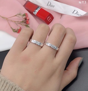 Nhẫn đôi bạc ta có lẻ