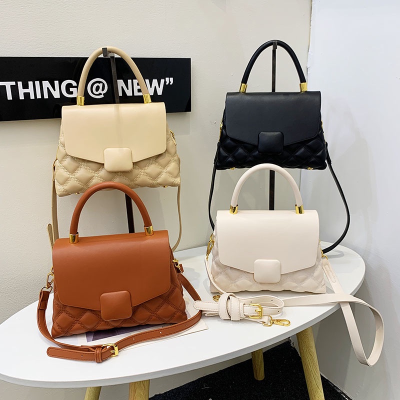 Túi đeo chéo IELGY khóa từ tính đính đá thời trang Hàn Quốc cho nữ