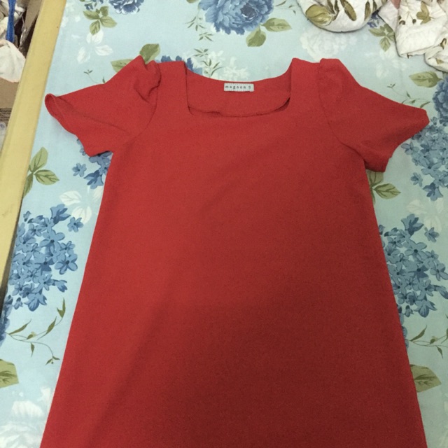 Đầm thanh lý còn mới 100%