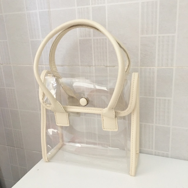 Túi trong suốt đi biển