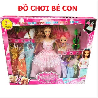 Búp bê mẹ con và mèo ba tư