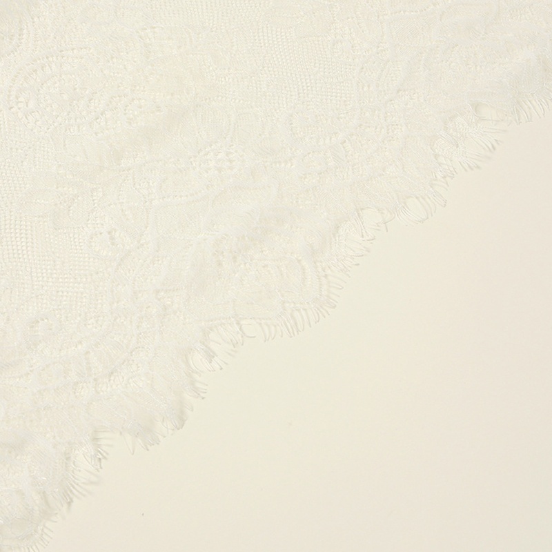 Khăn Choàng Cổ Ren Cho Nhà Thờ Công Giáo Tây Ban Nha