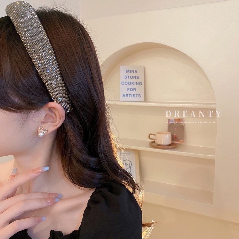 Băng Đô Cài Tóc Hình Đầu Lâu Đính Kim Cương Lấp Lánh Thời Trang Âu Mỹ