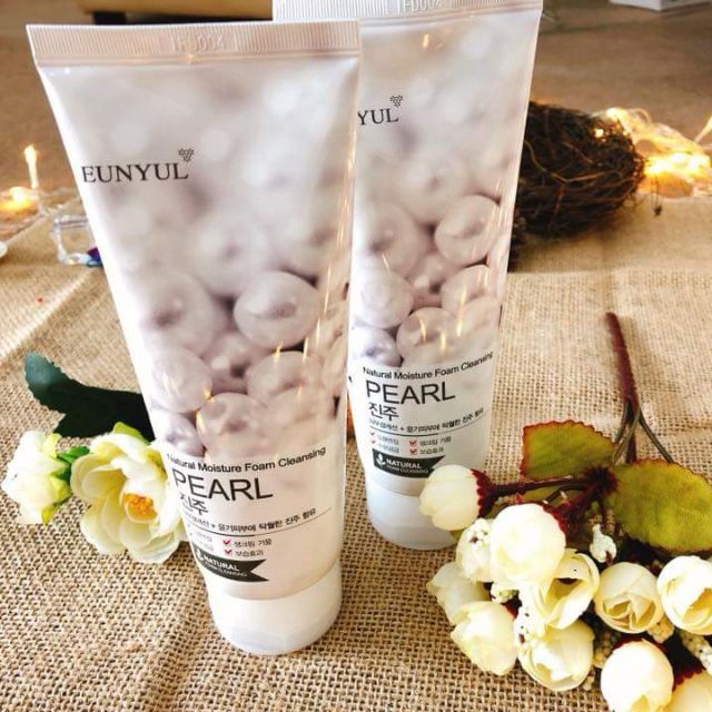 Sữa rữa mặt EUNYUL ngọc trai