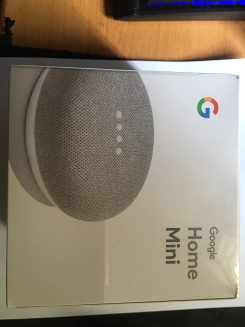 [Mã ELHACE giảm 4% đơn 300K] Loa thông minh Google Home Mini ( hàng có sẵn )