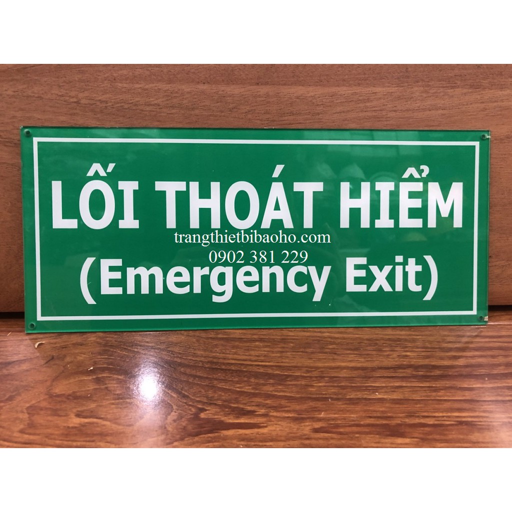 Biển báo mica lối thoát hiểm (Emergency Exit) - kích thước 15 x 30cm
