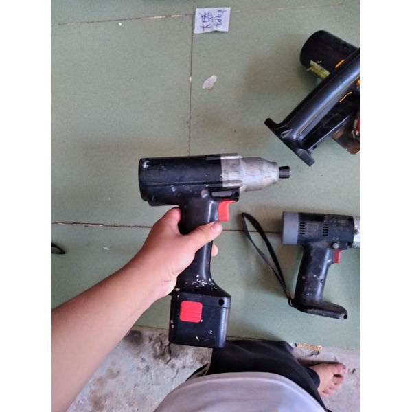 máy bắn vít national 9.6v