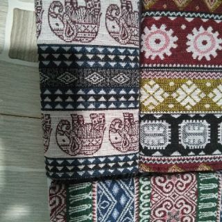 (Sale sốc) Ví cầm tay thổ cẩm đẹp