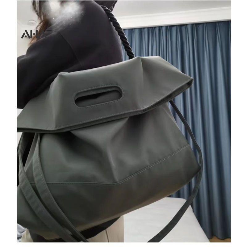 Túi đeo chéo AHA official cỡ lớn bằng nylon thời trang cho nữ