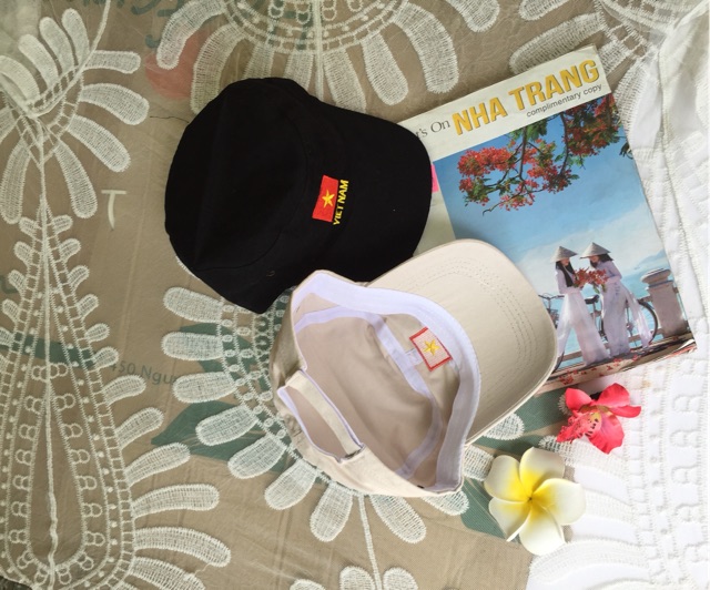 Nón Lưỡi Trai/ Mũ Kết Logo Thêu Việt Nam Cho Du Khách - Quà Tặng Du Lịch Việt Nam - Lucky Girl shop