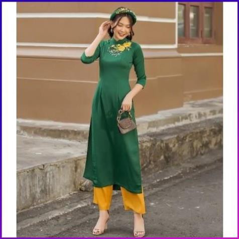 Áo Dài Cách Tân Nữ Cổ Tròn Vải Trơn Màu Xanh Lá Cây Kết Ren Thêu Tay Lỡ Vải Giản Nhẹ Có Nhiều Size