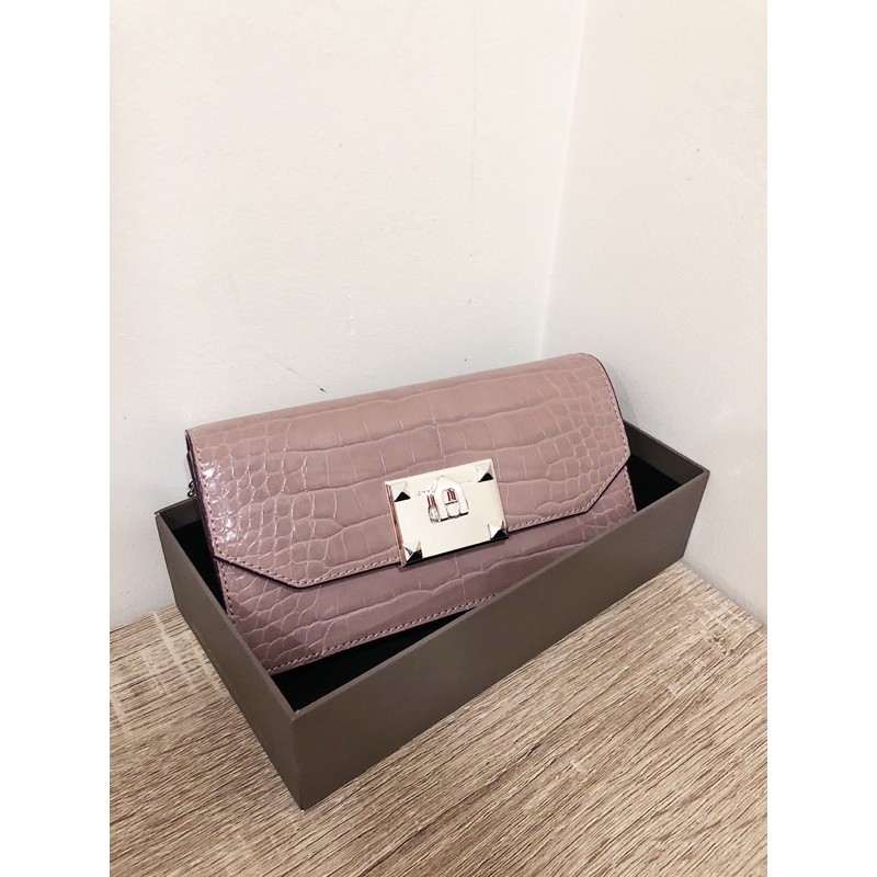 Charles & Keith  new tag giá 1400