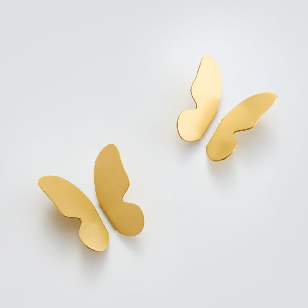 Tay nắm cửa tủ hình bướm bằng đồng thau kèm độc đáo