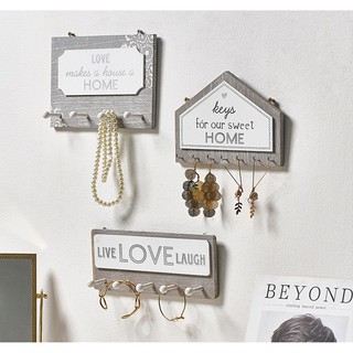 Bảng gỗ treo xám Love Home