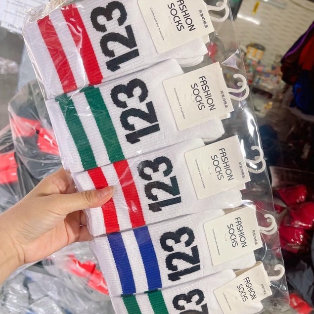Tất vớ số 123 kẻ ngang cao cổ unisex phong cách thể thao mix đồ siêu xinh