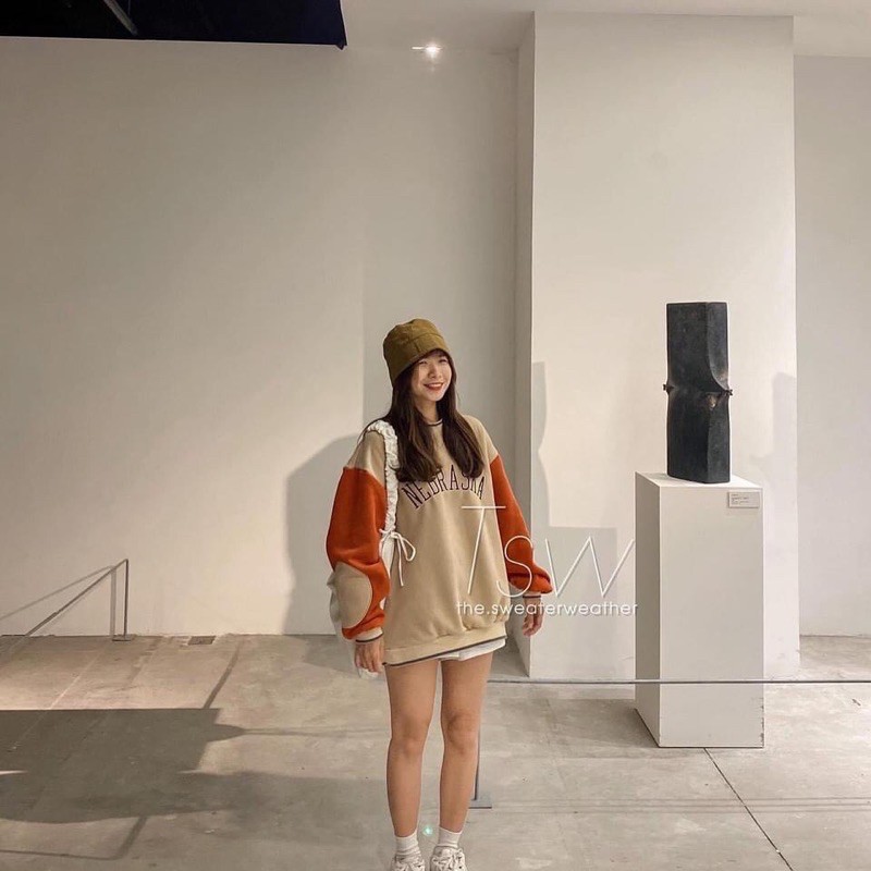 Áo sweater phối màu &quot; NEBRASKA “