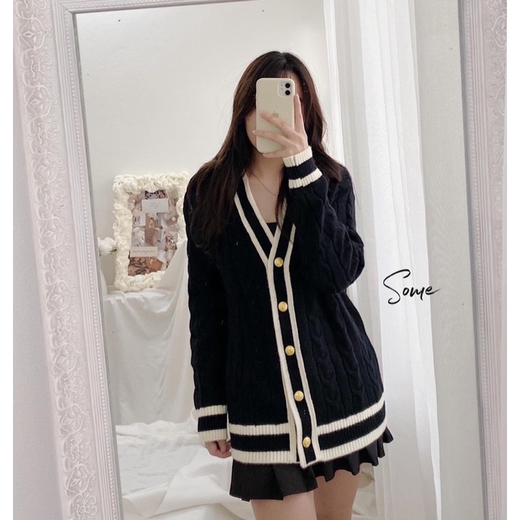 Cardigan viền khuy vàng (Trắng/Đen) | BigBuy360 - bigbuy360.vn
