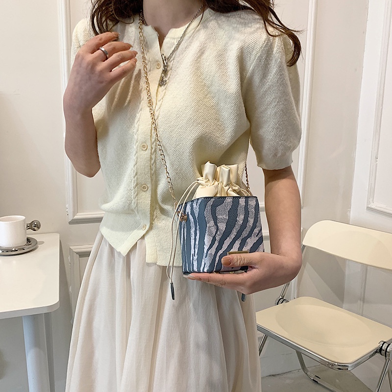 Túi Đeo Vai Hình Vuông Họa Tiết Kẻ Sọc Thời Trang 2022 Cho Nữ