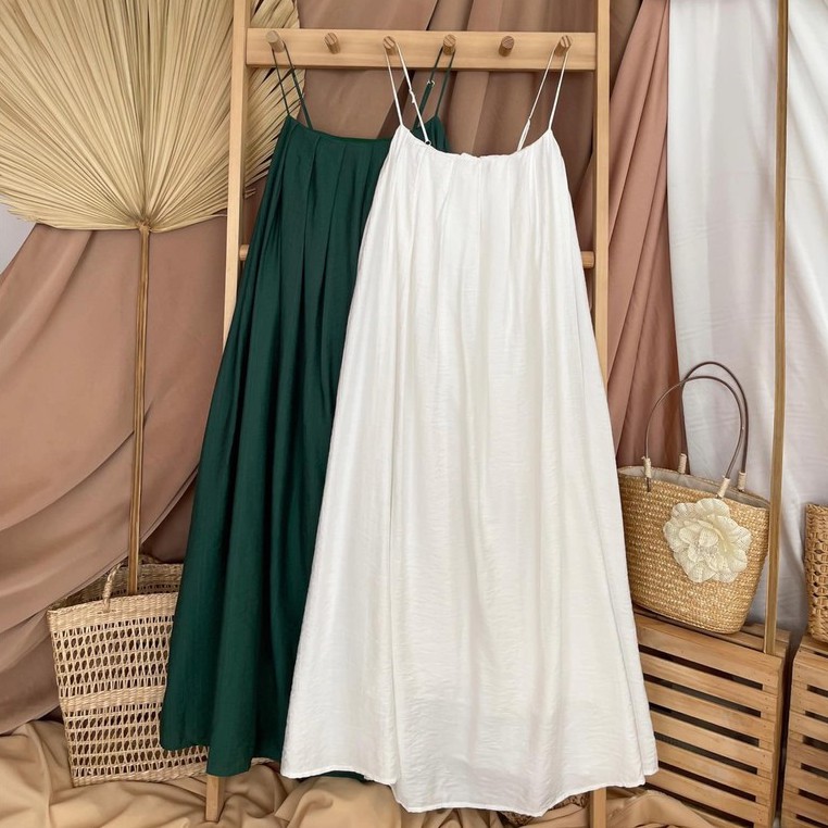 Đầm lụa 2 dây form suông rộng oversize có thể mặc như đầm bầu