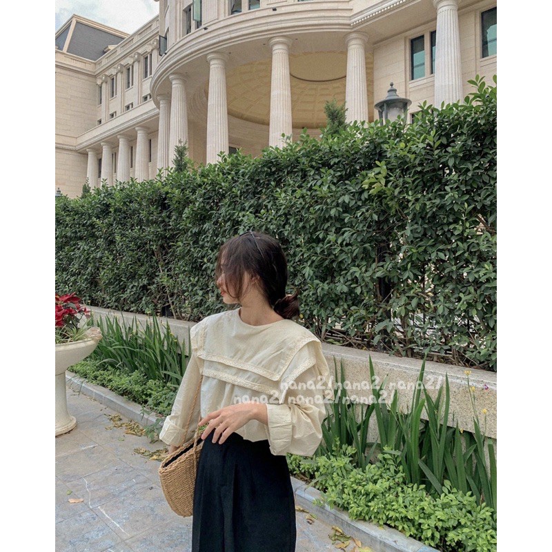 Áo sơ mi cổ tầng vuông