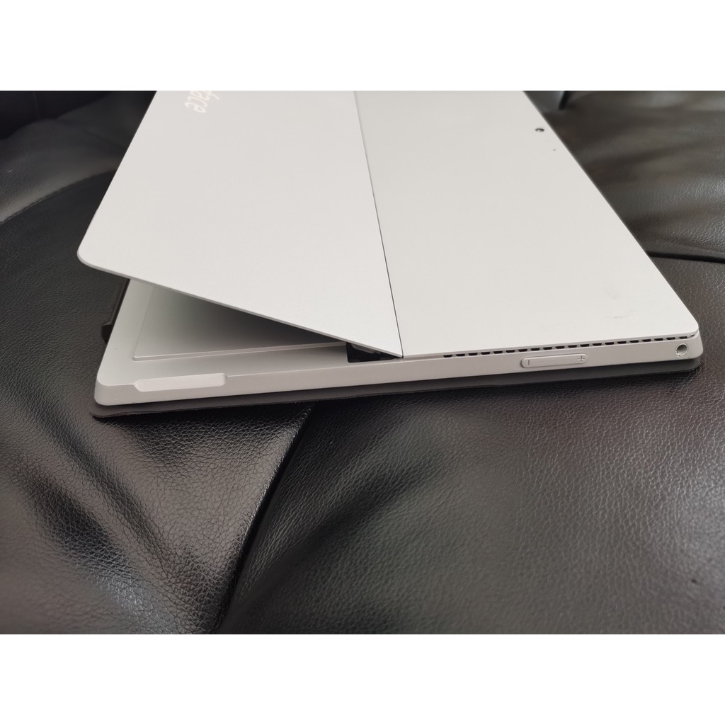 Laptop 2 trong 1 kiêm máy tính bảng Surface Pro 3 Core i5-4300U, 4gb Ram, 128gb SSD, 12inch Full HD cảm ứng