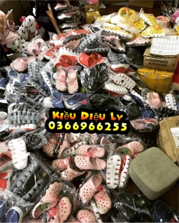 Dép sục + random 12 stick CÓ SẴN CÓ LOGO