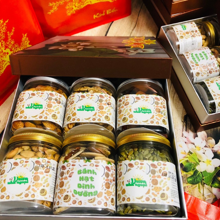 Hộp quà tết gồm 6 loại hạt dinh dưỡng tốt cho sức khoẻ, phù hợp tặng cho đối tác, người thân và bạn bè