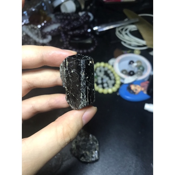 Đá thô thanh tẩy Black Tourmaline